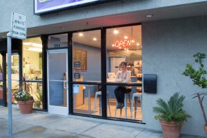 Ike's Belmont Exterior